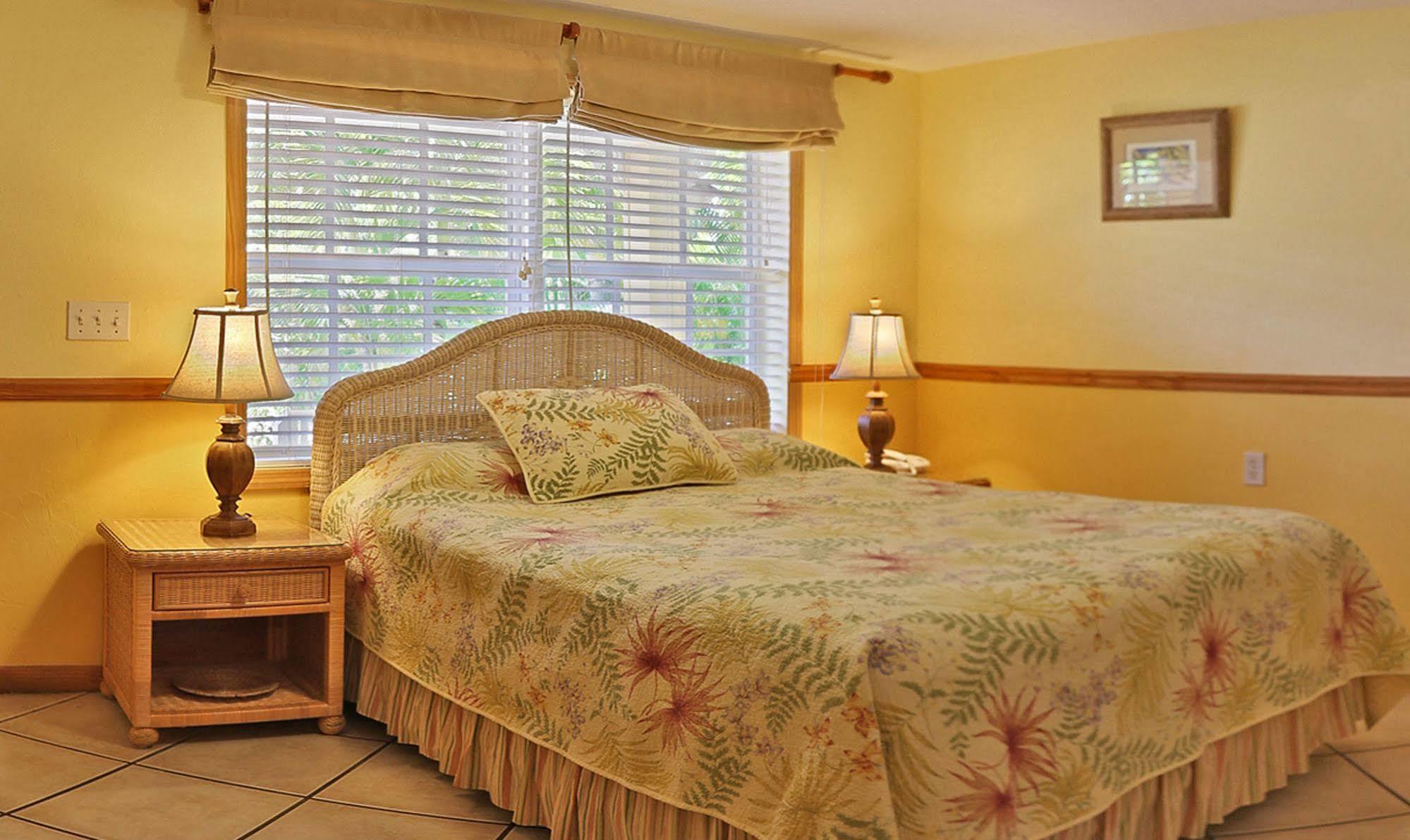 Manatee Bay Inn Fort Myers Beach Exterior foto